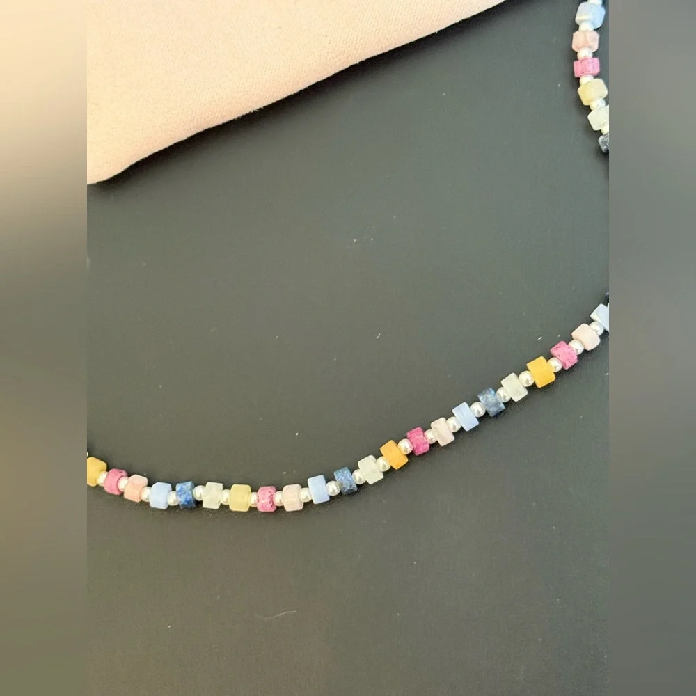 New Uncommon James multi colored beaded necklace - Picture 3 of 5